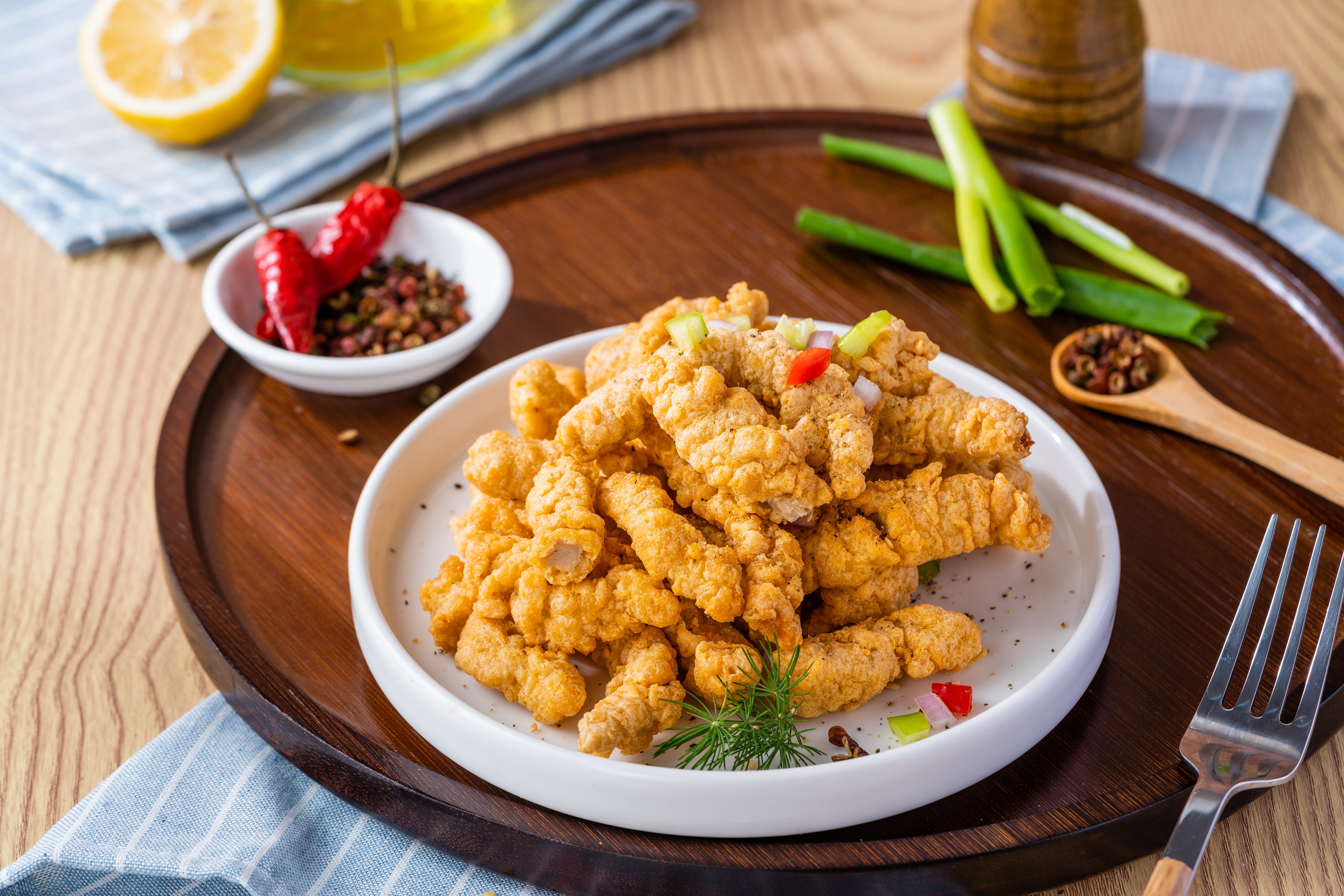 ����������͸�ƶ���Ʒ����������������������������ʳ��С���⡻Ʒ��������ͷǿ��